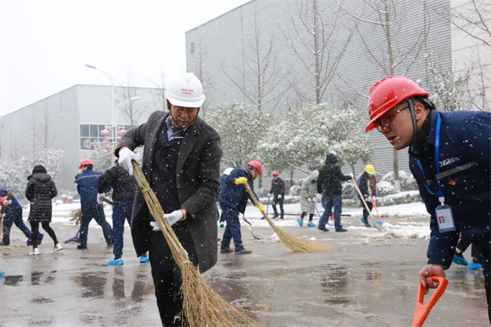 ���ޣ�ɨѩ�����������������������������ľ���