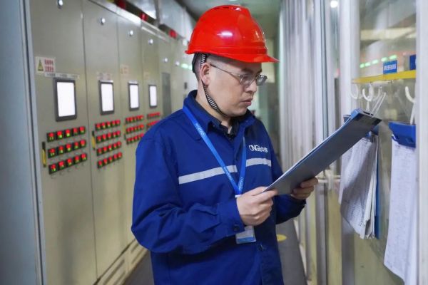 ����� �ٴ�ҵح�¿��ܣ�PMC�ġ��м����֡�������������������Ӫ����ܼҡ�