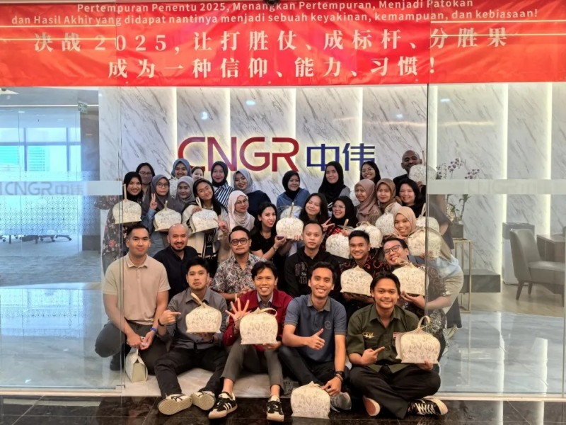 �Ļ����ڹ���������ͬ��Բ��|�ŵ�88������վ�ɷ�ӡ��������п�ի��ϵ���˶�